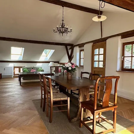 Am Historischen Marktplatz Apartment Neubeuern
